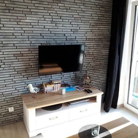 Oliwka Z Prywatnym Miejscem Postojowym דירה